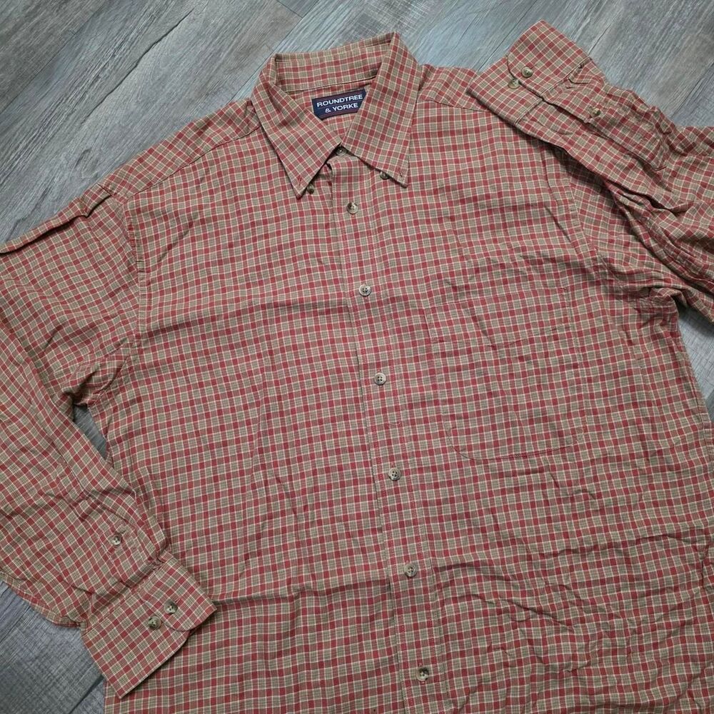 Roundtree & Yorke Red Plaid Button Down Shirt M